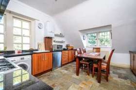 3 bedroom Maisonette...
